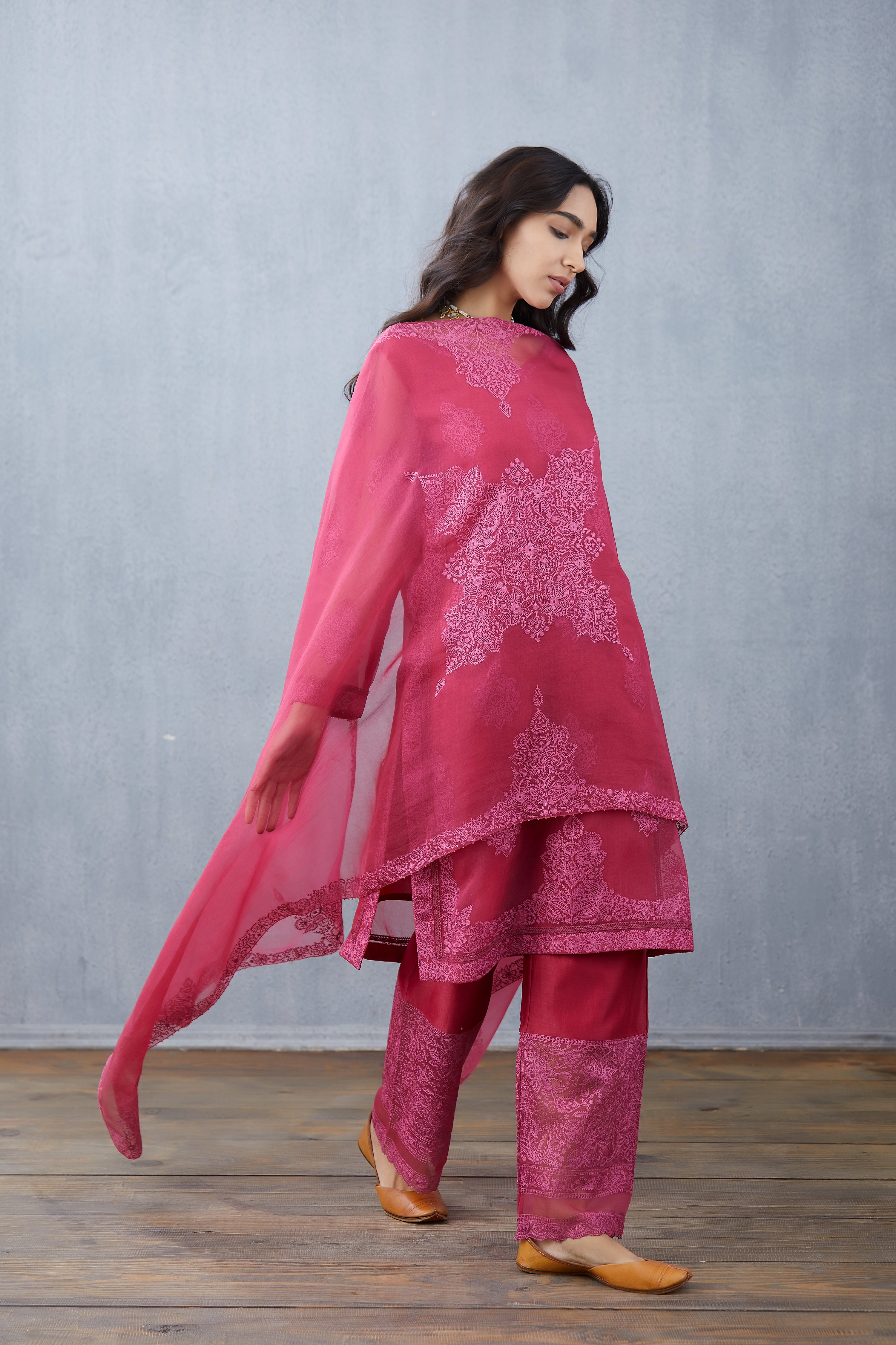 Gulkand Aadrita Kurta Set