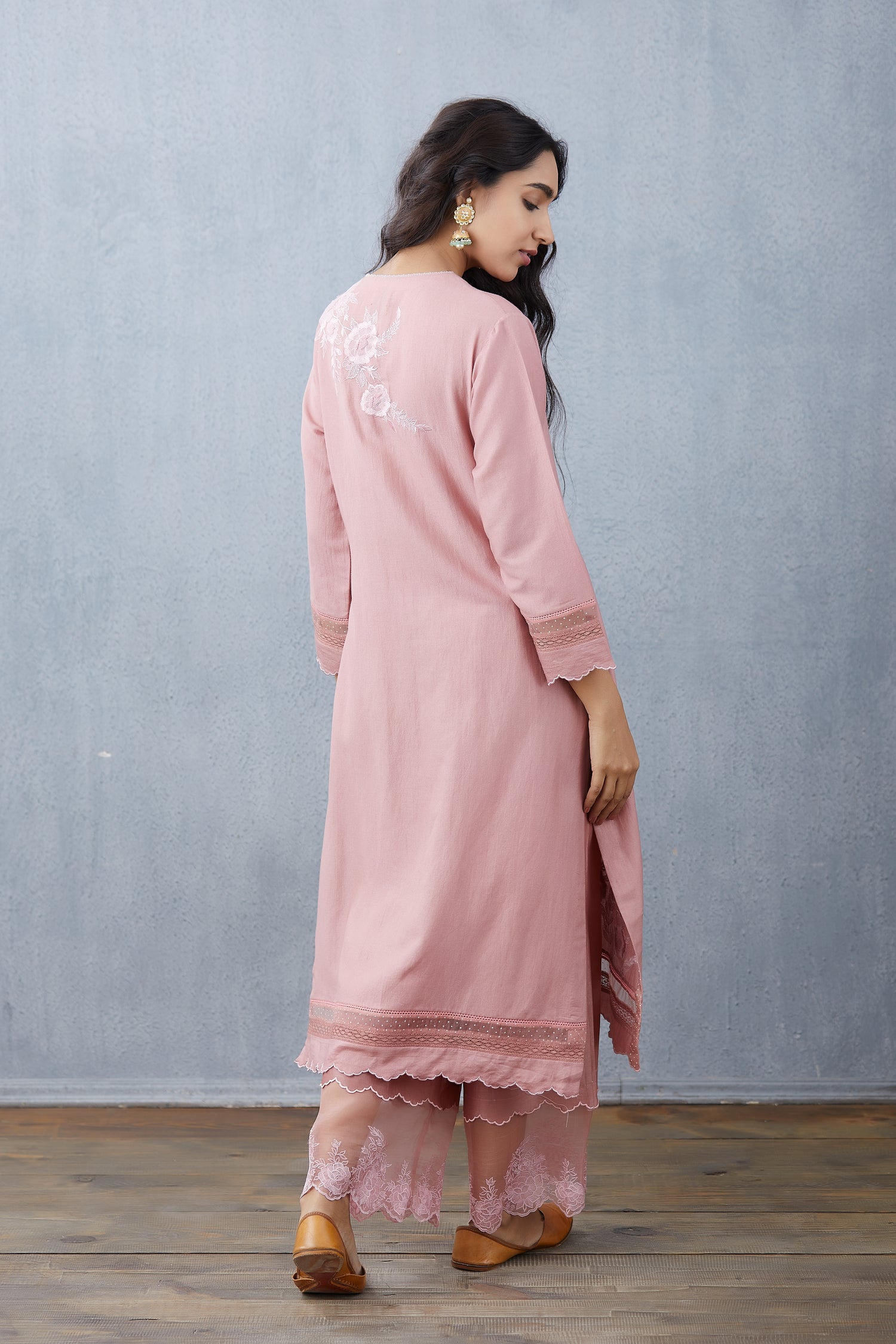 Gulbahar Naavya Kurta Set