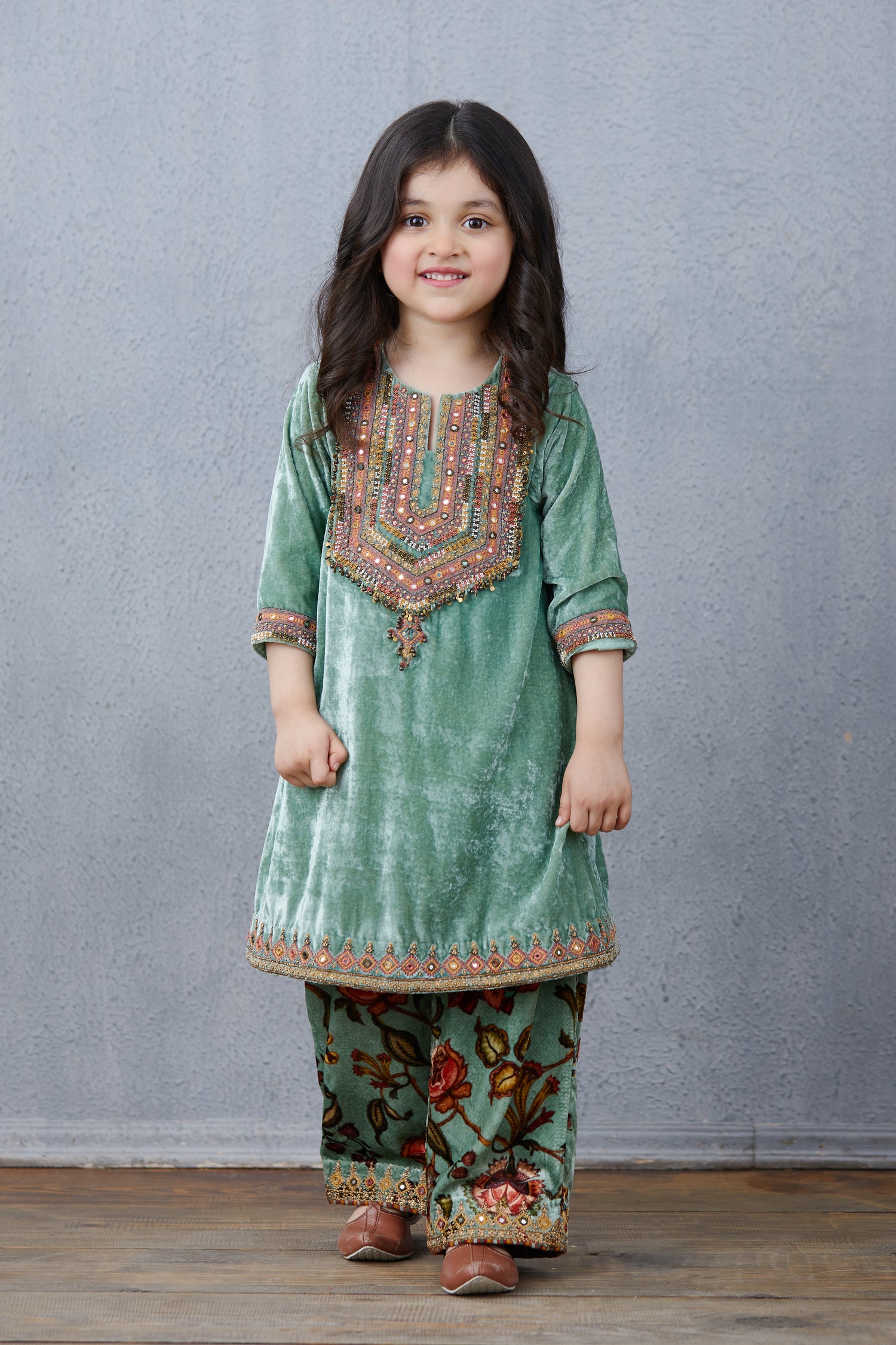 Champa Makhmal Kurta Set