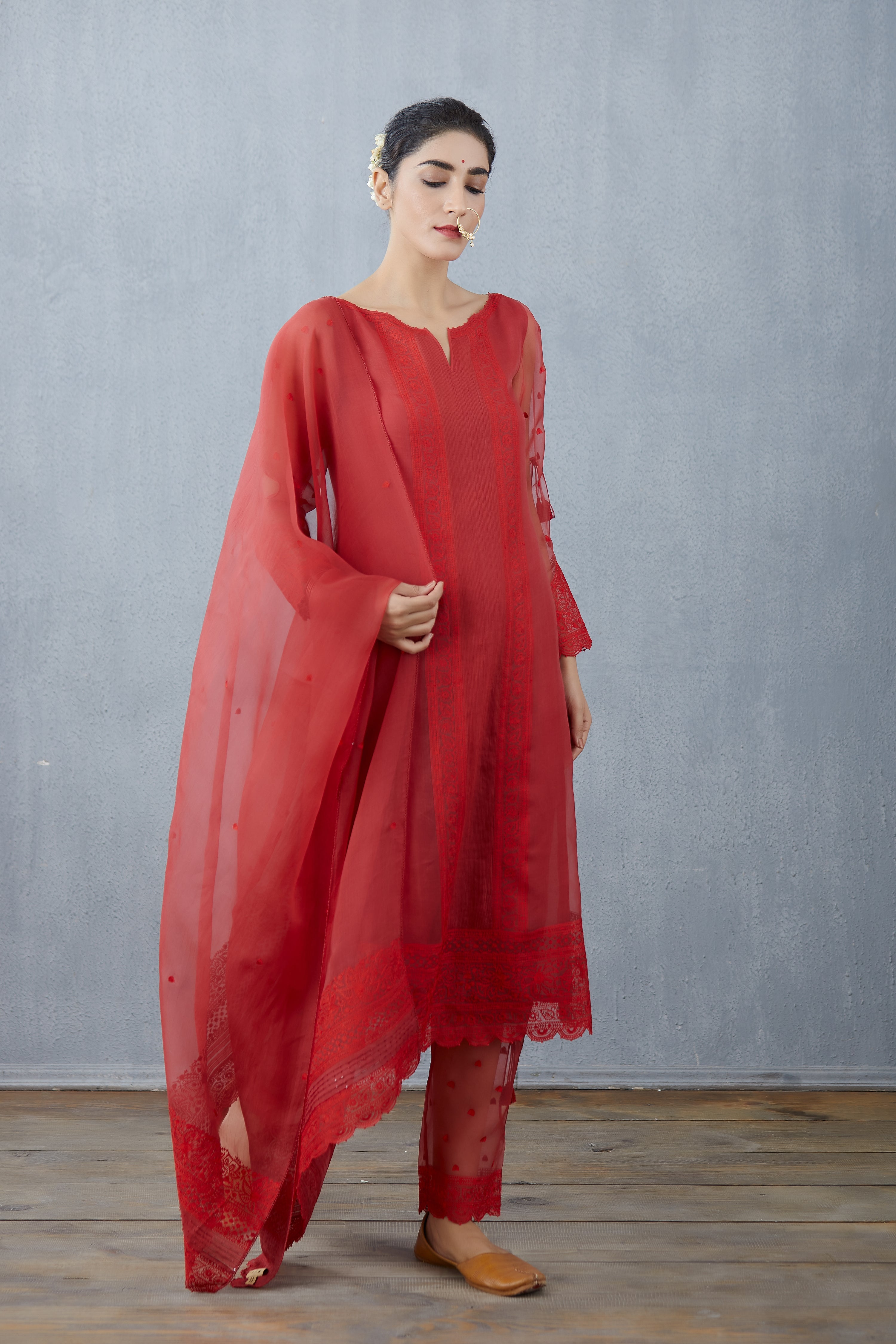 Surkh Abhra Kurta Set