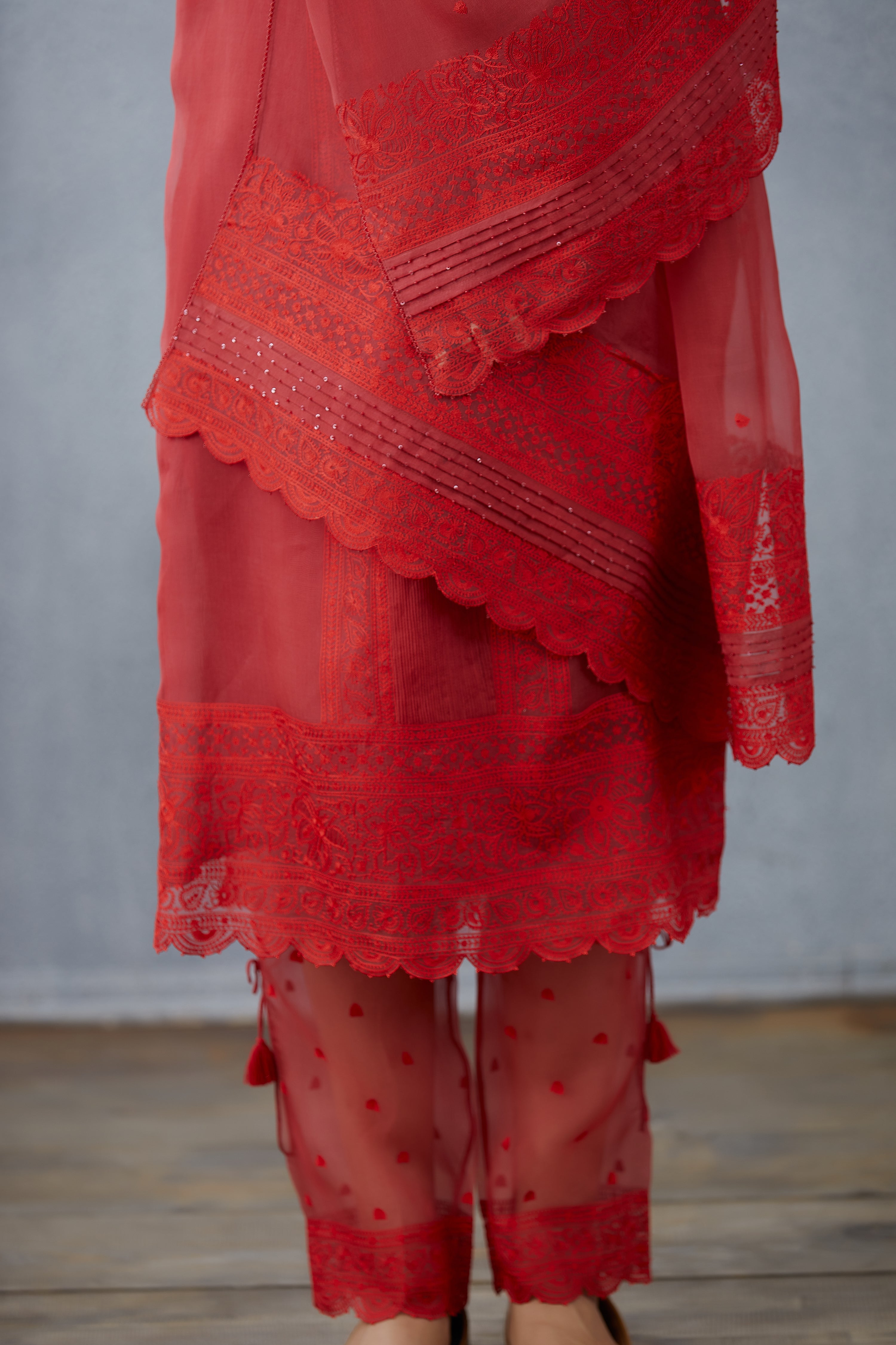 Surkh Abhra Kurta Set