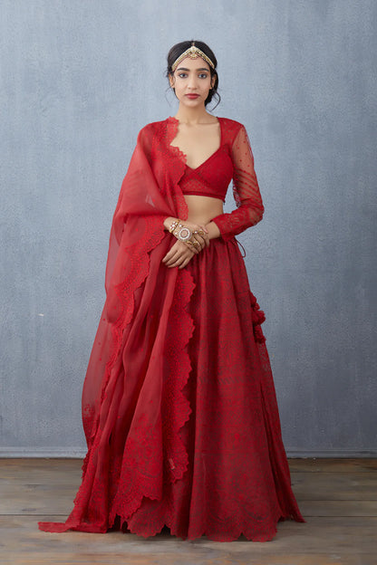 Nicole Mehta In Our Surkh Advaita Lehenga Set