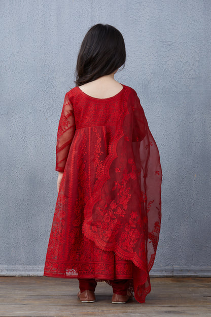 Surkh Paavni Kurta Set