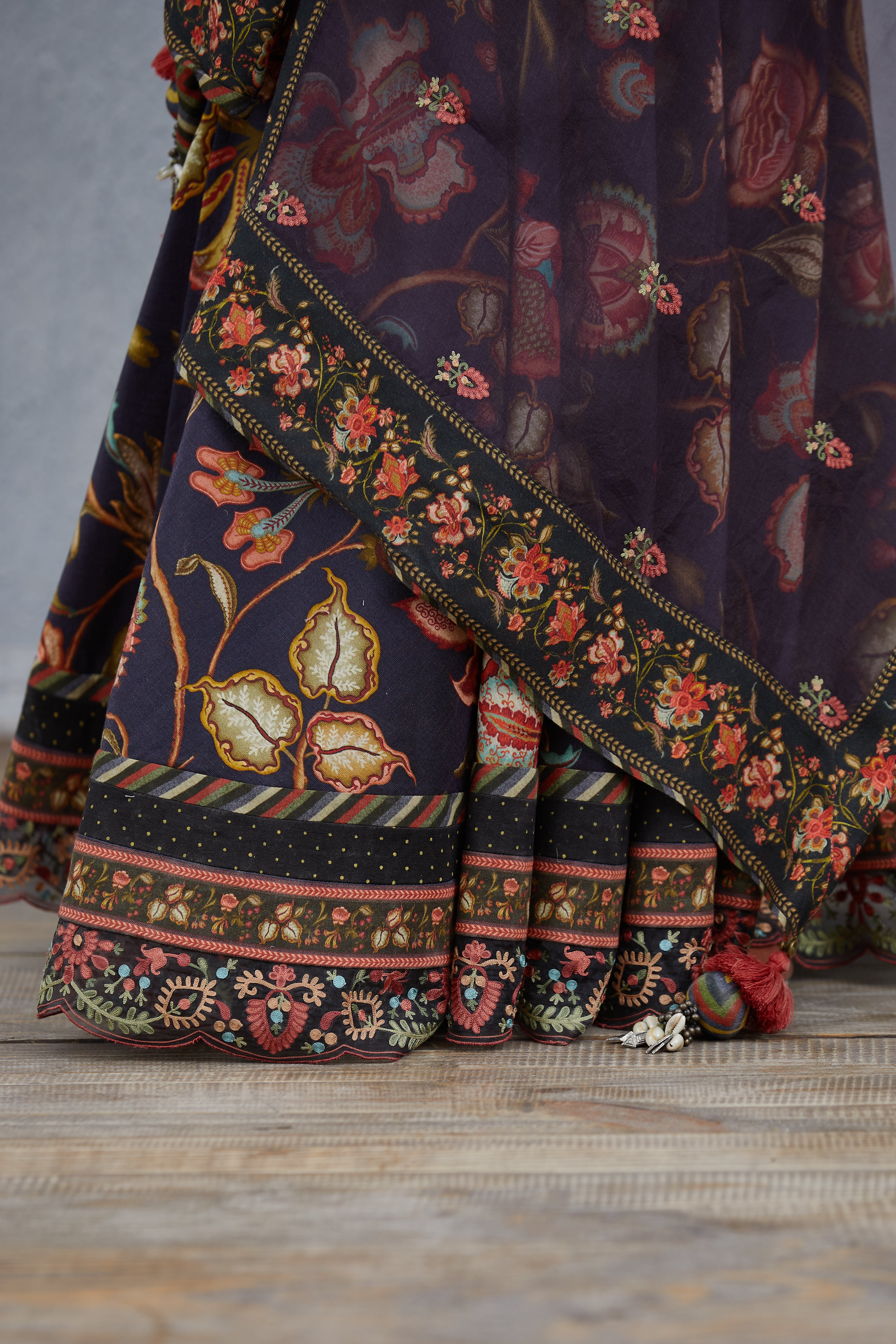 Nisha Kumud Lehenga Set