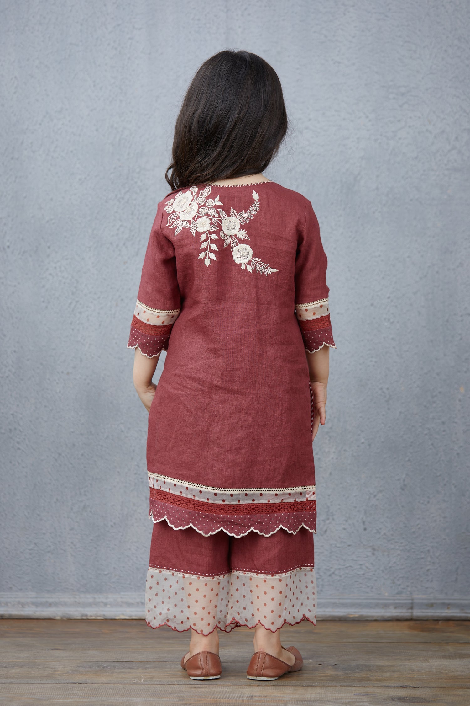 Bhuri Kali Naavya Cape Set