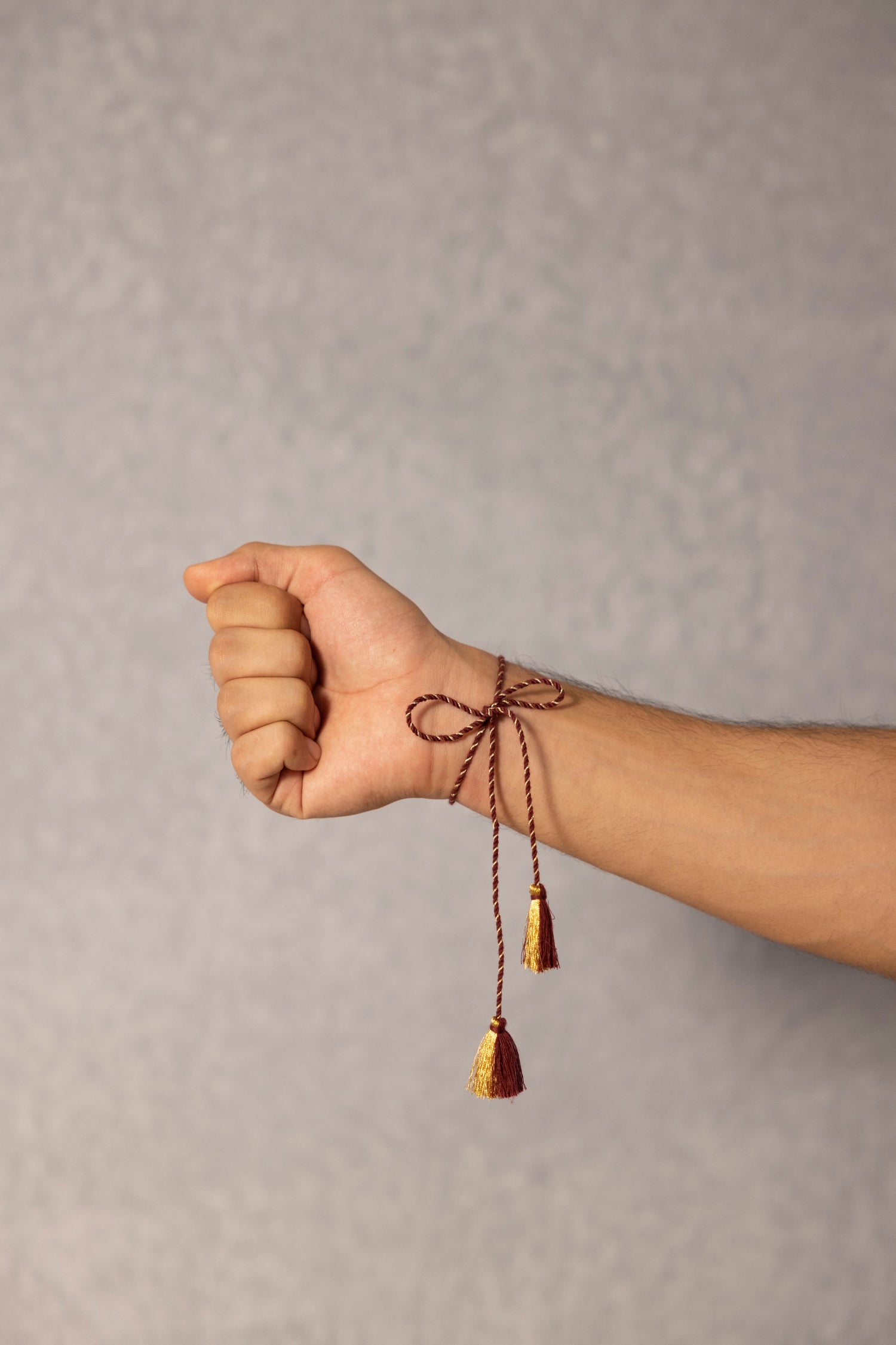 Surkh Kundan Sutra