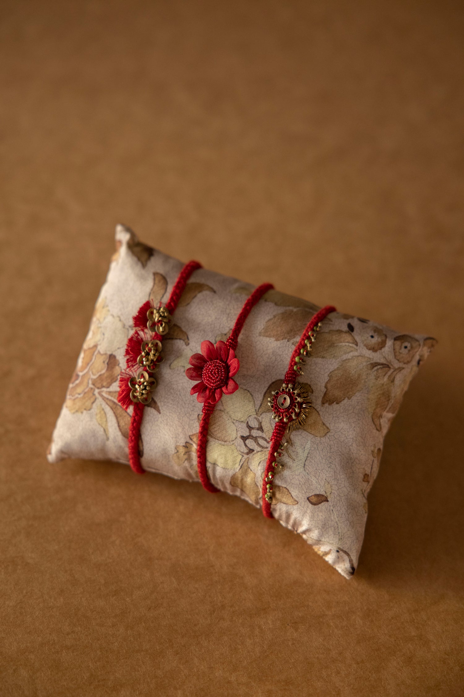 Surkh Kusum Sutra Set