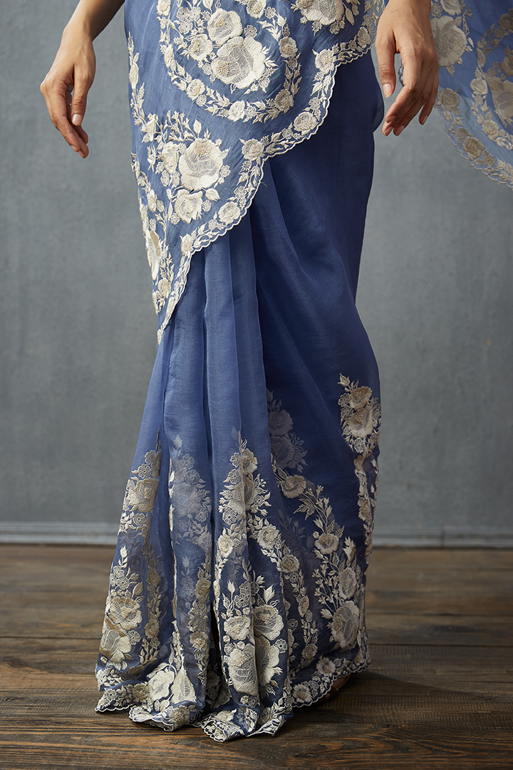 Neeli Kali Oshma Saree