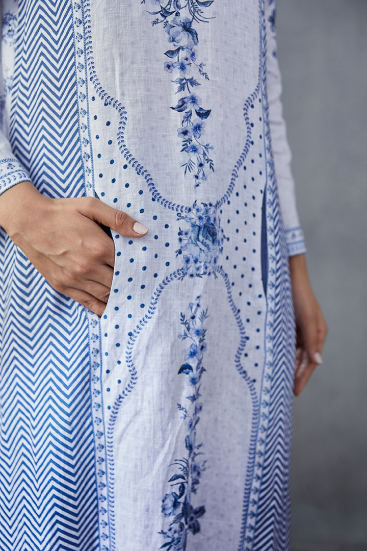 Neeli Kali Abhidah Kurta Set