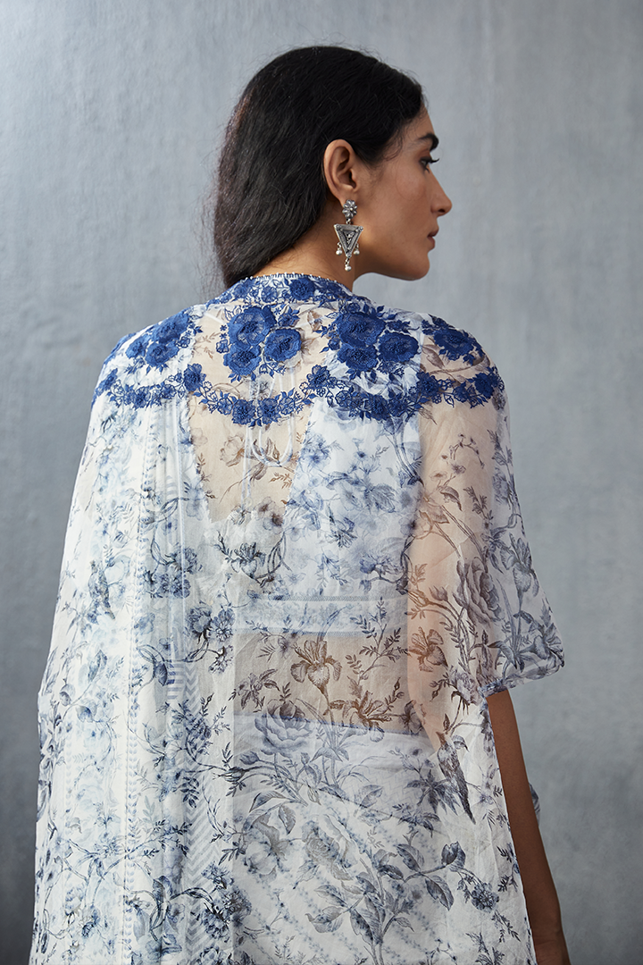 Neeli Booti Rehana Cape