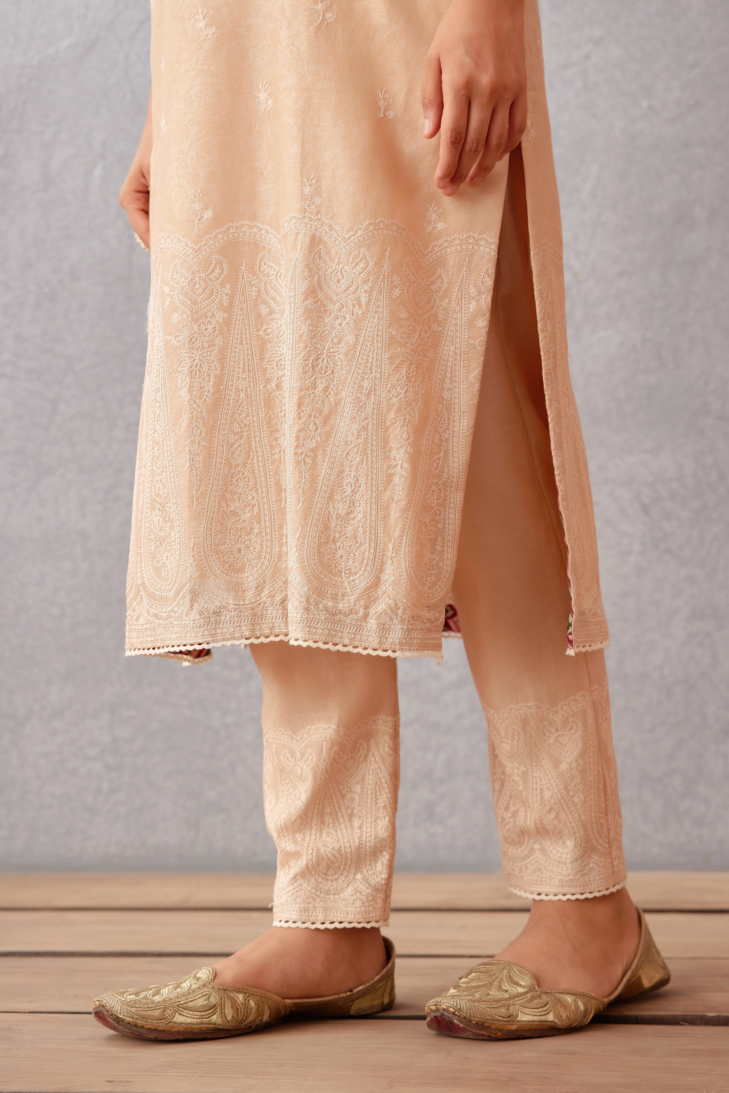Kasturi Nitara Kurta Set