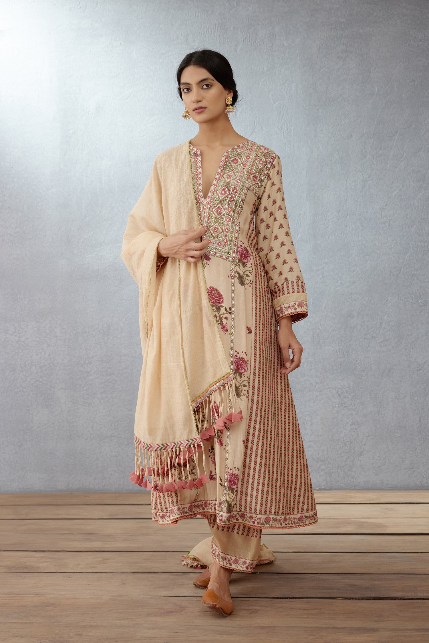 Kasturi Bushra Kurta Set