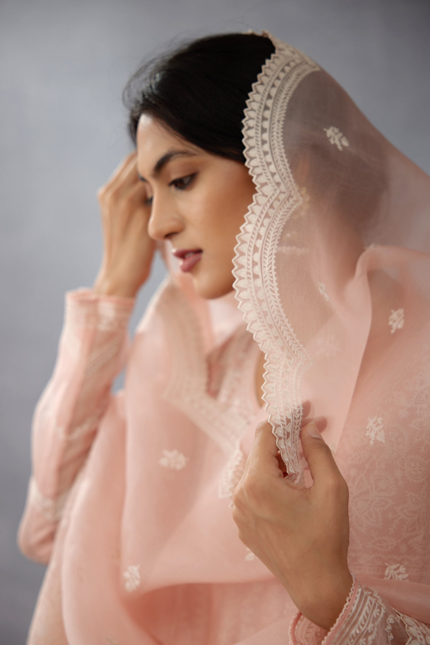 Kaner Paavni Odhni