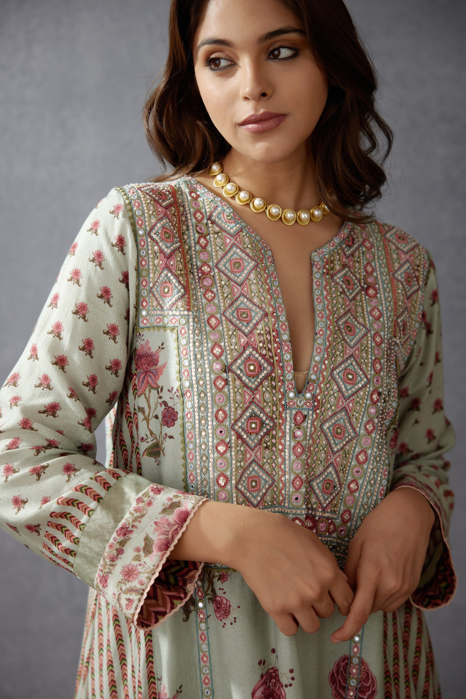 Jaituni Bushra Kurta Set