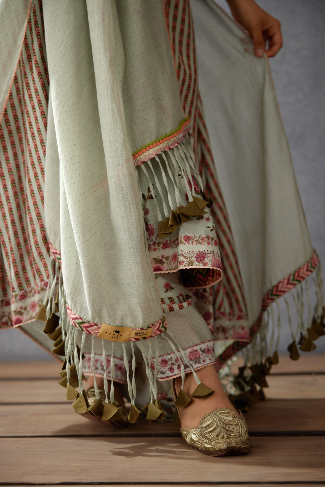 Jaituni Bushra Odhni