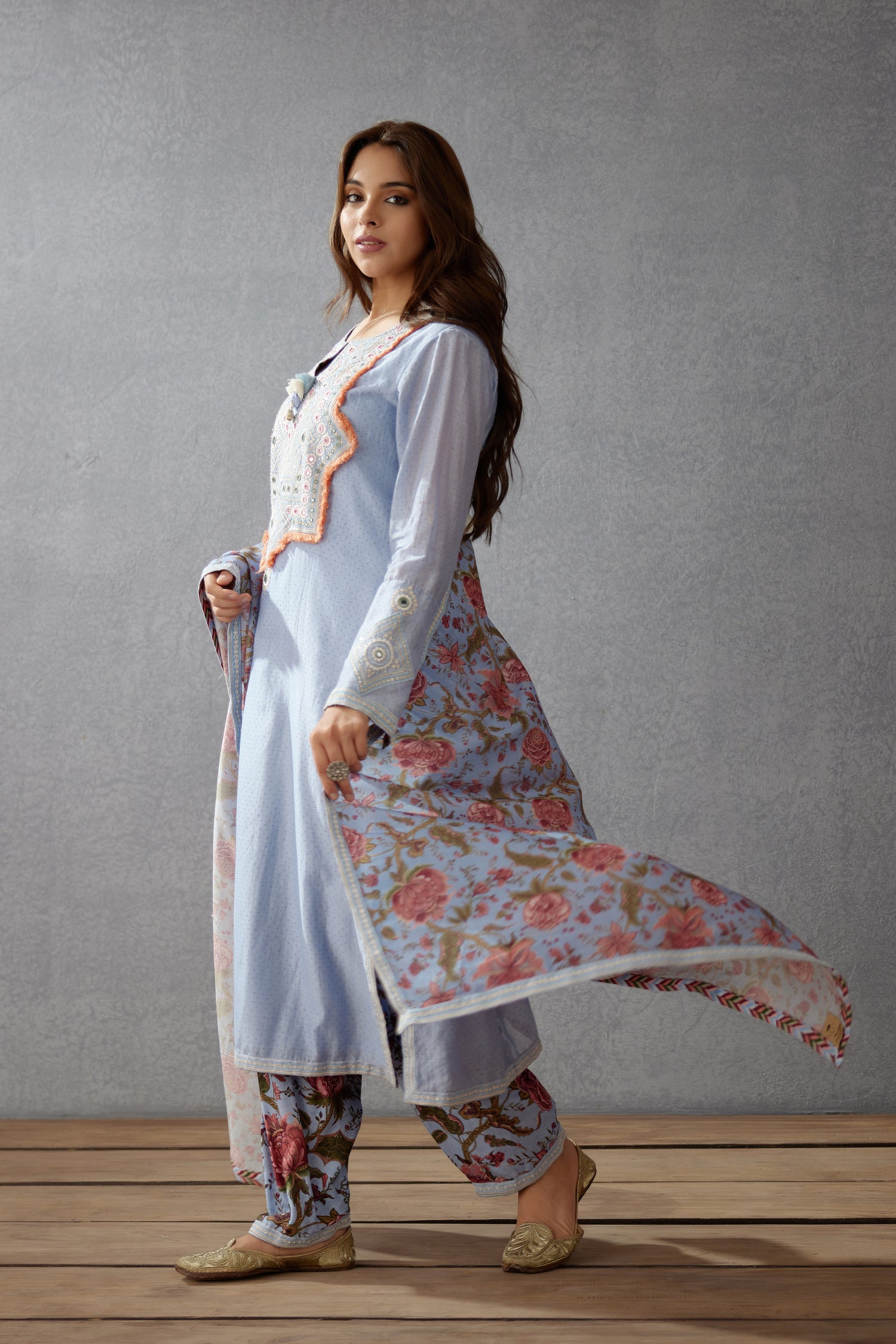 Samsara Paakizah Odhni