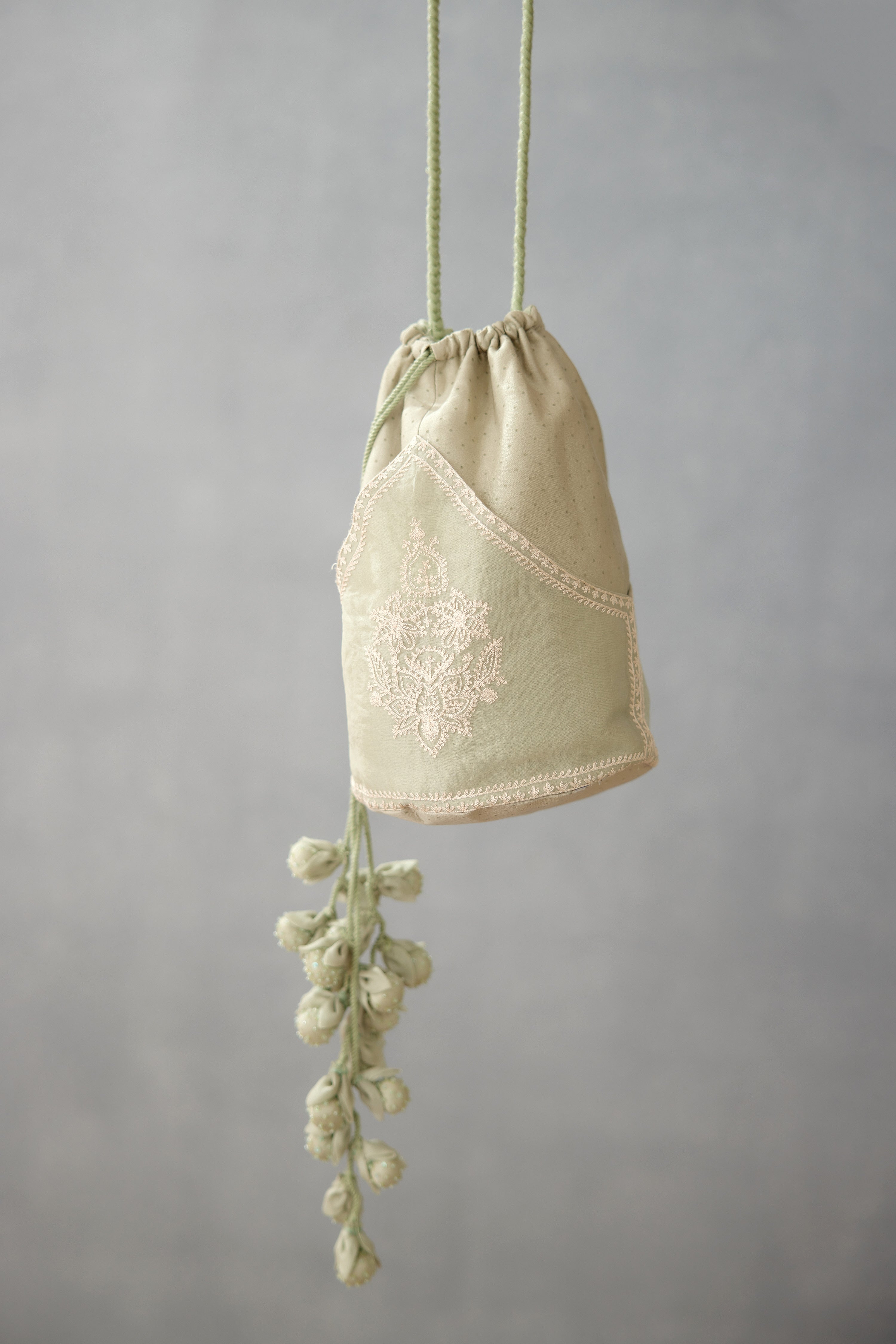 Jaituni Farrin Potli