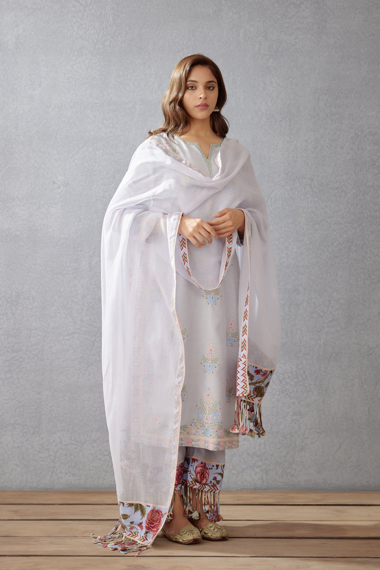 Samsara Falgun Odhni