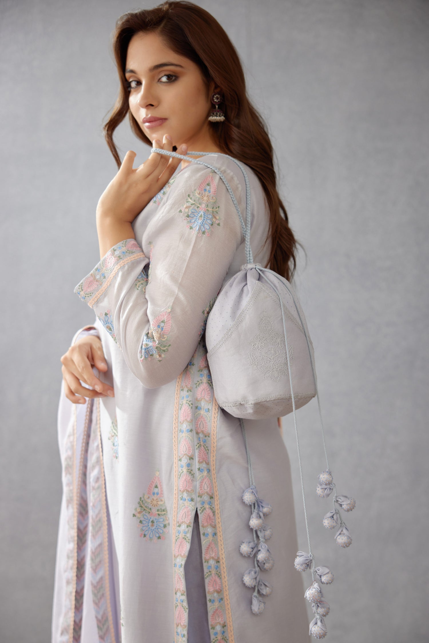 Samsara Farrin Potli