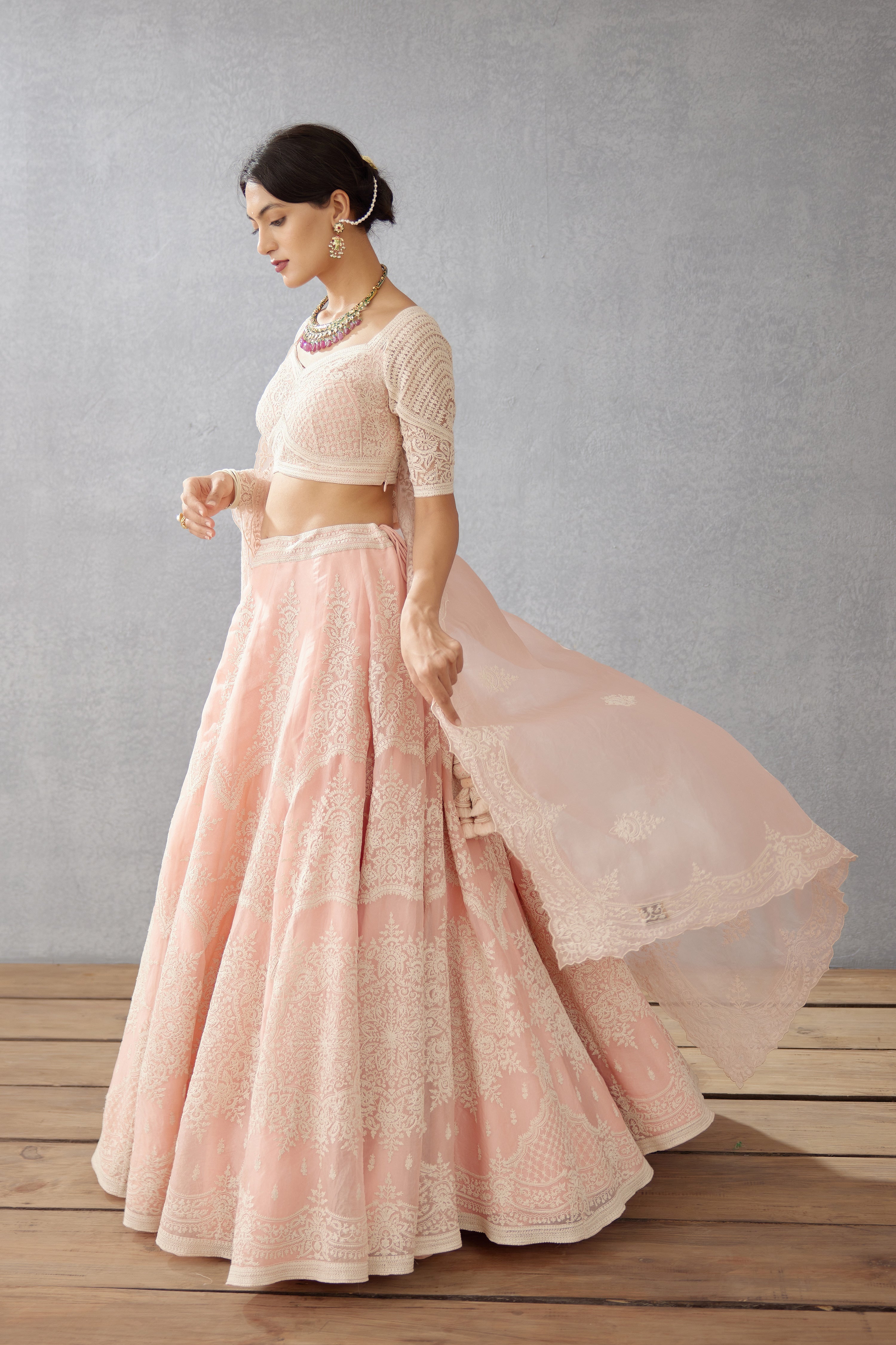 Kaner Meher Passa Lehenga Set