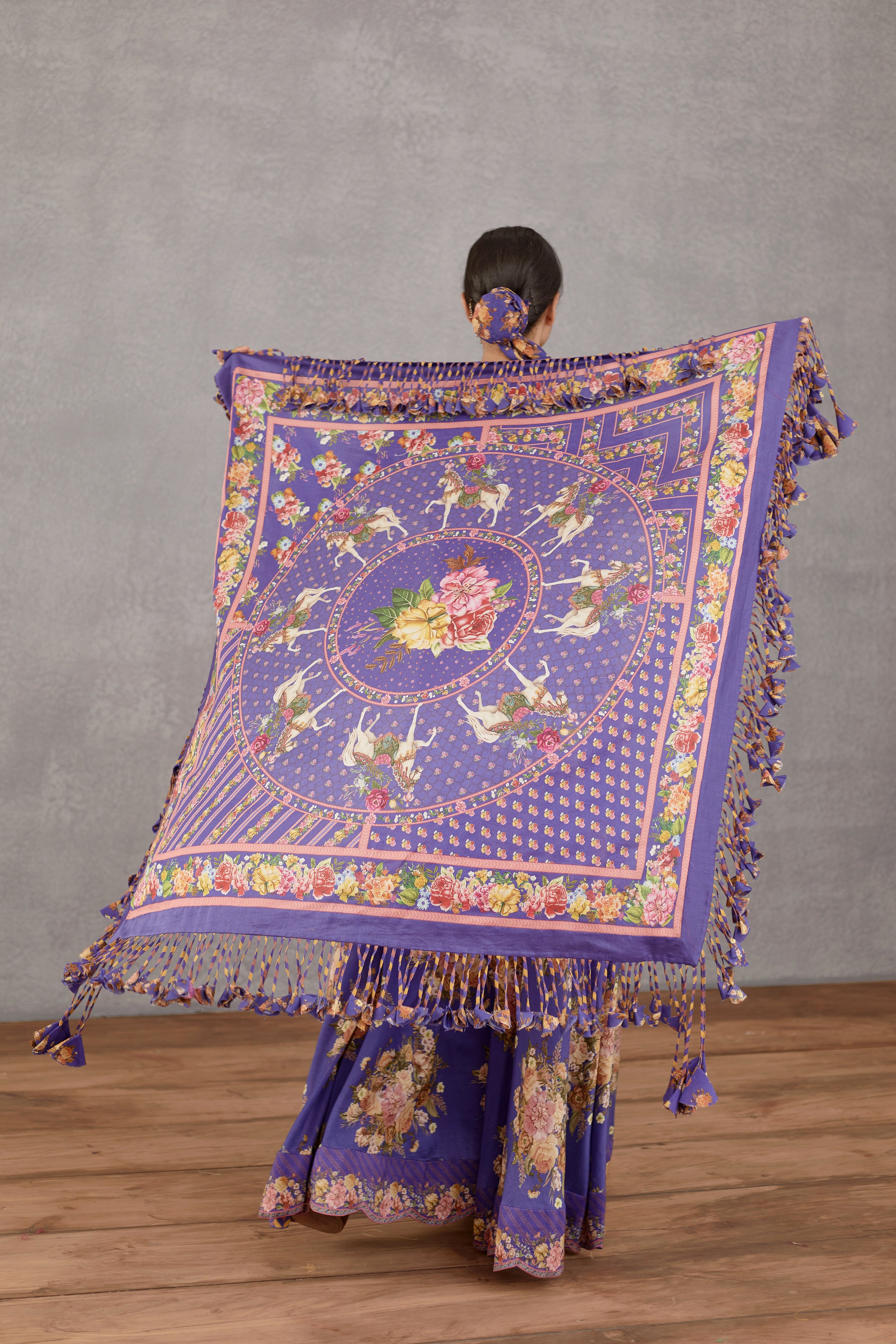 Jamuni Roshey Latkan Scarf