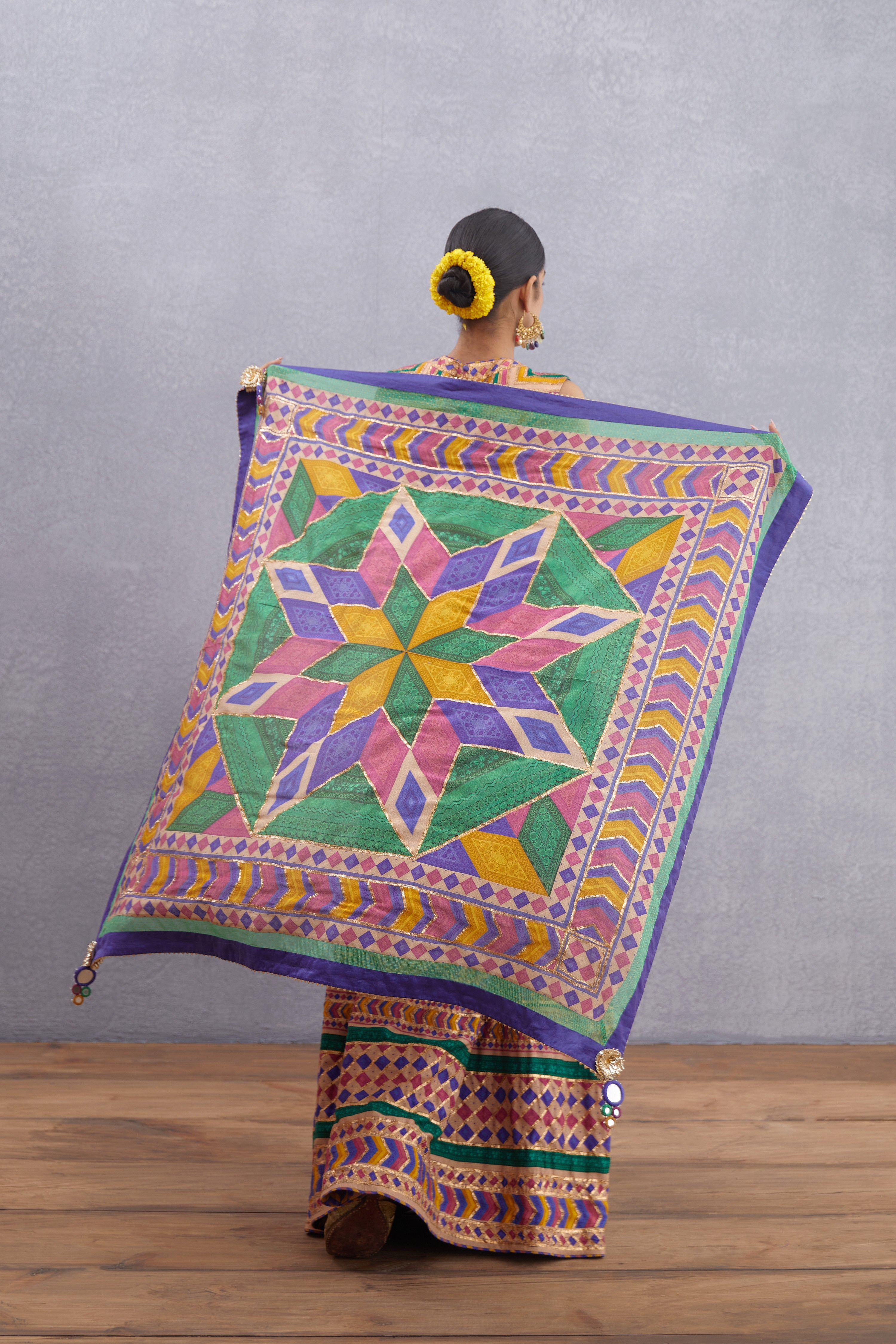 Navratan Shamiyana Scarf