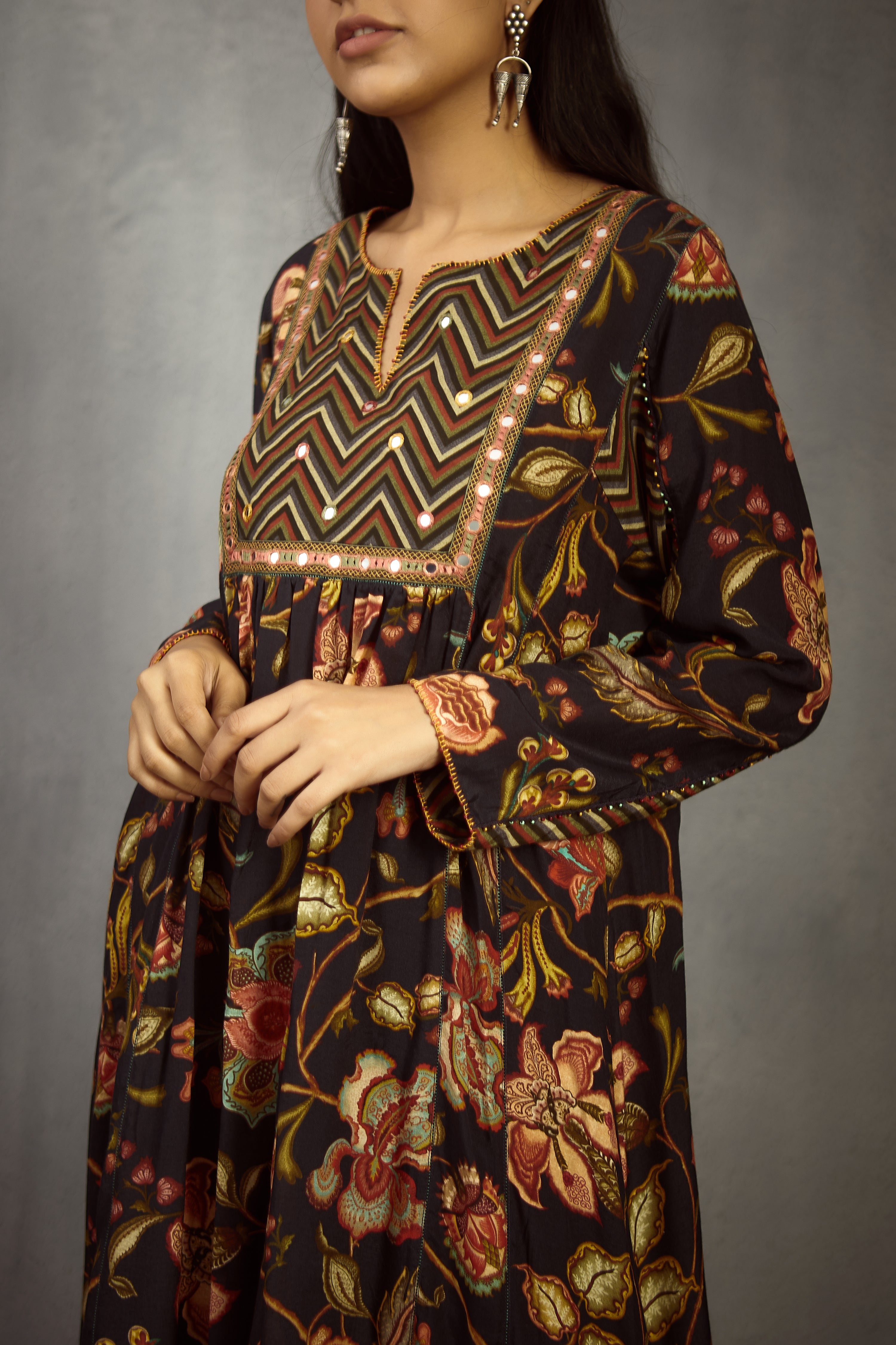 Nisha Tara Kurta Set