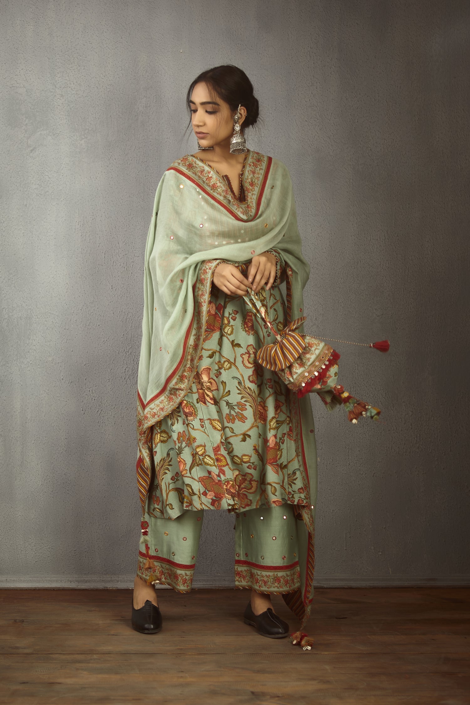 Champa Tara Kurta Set