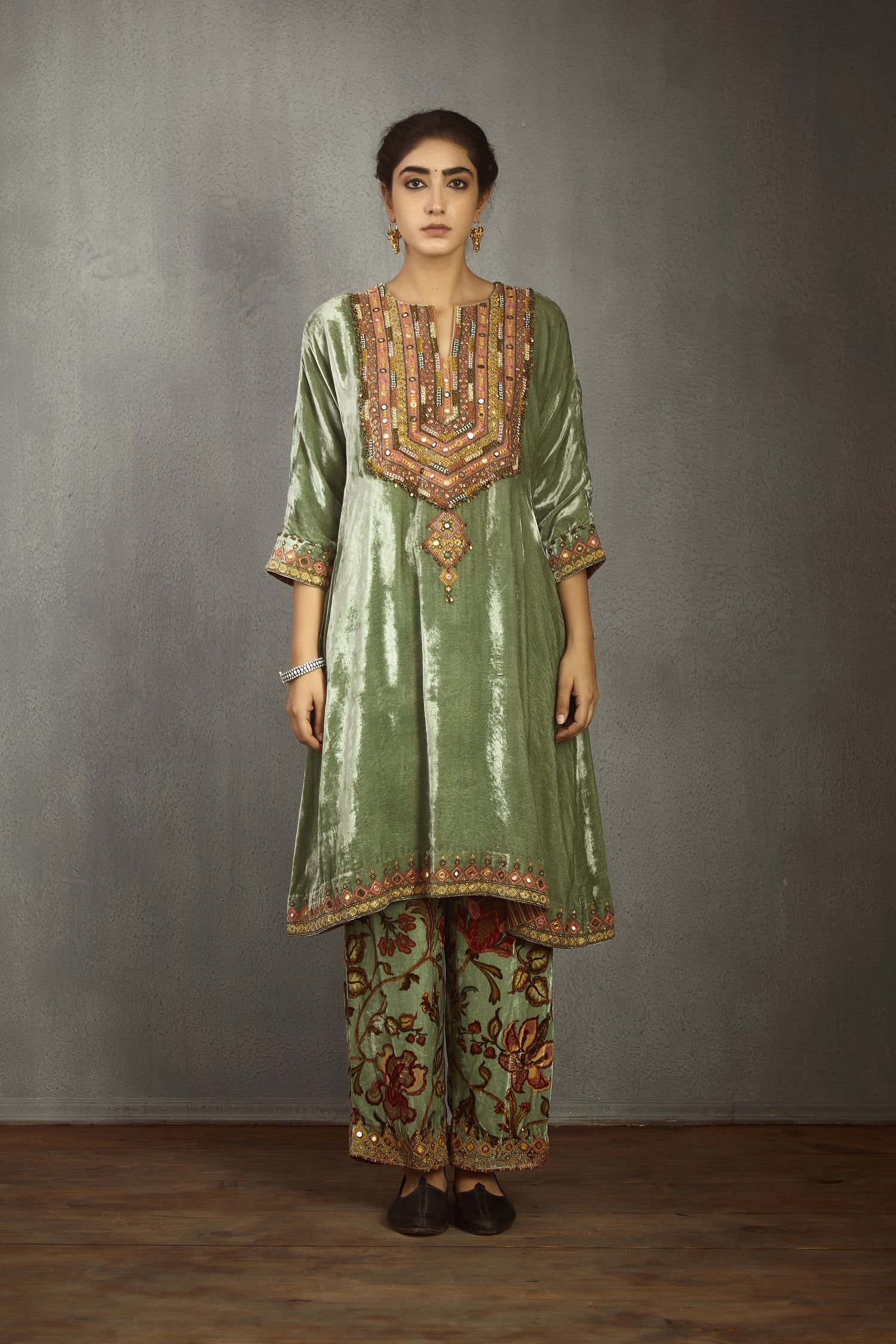 Green Velvet PHIRAN SET