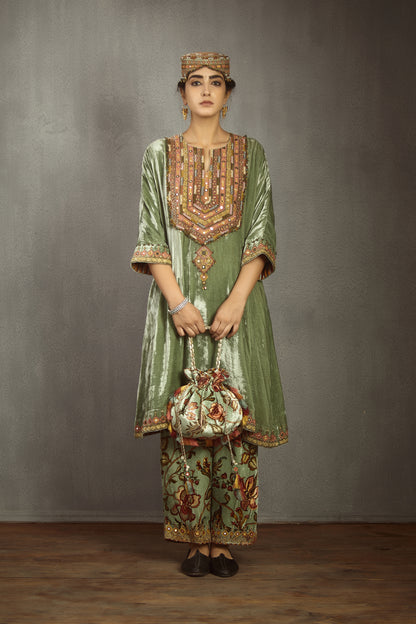 Champa Makhmal Sindhi Topi