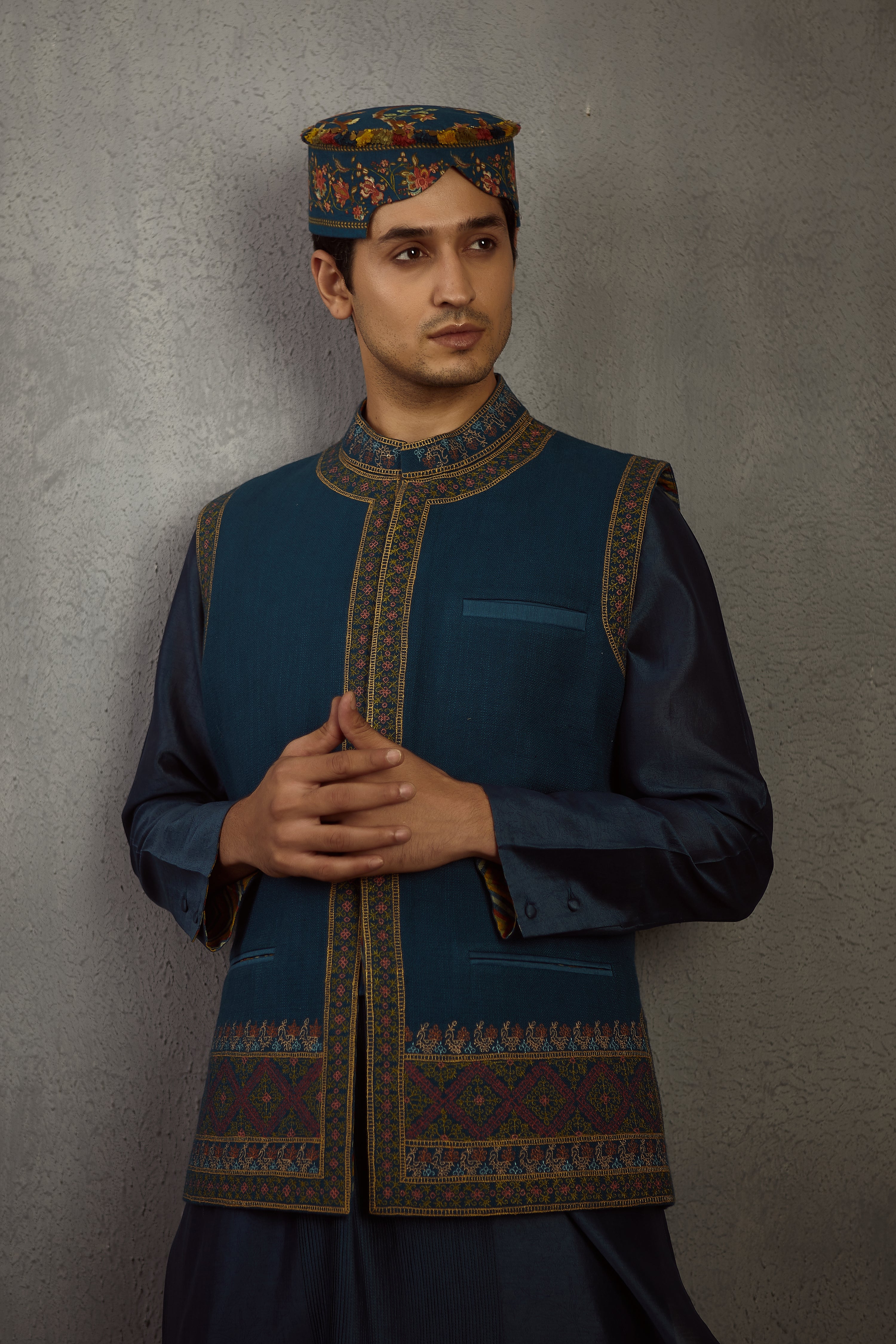 Neel Chidiya Sindhi Topi