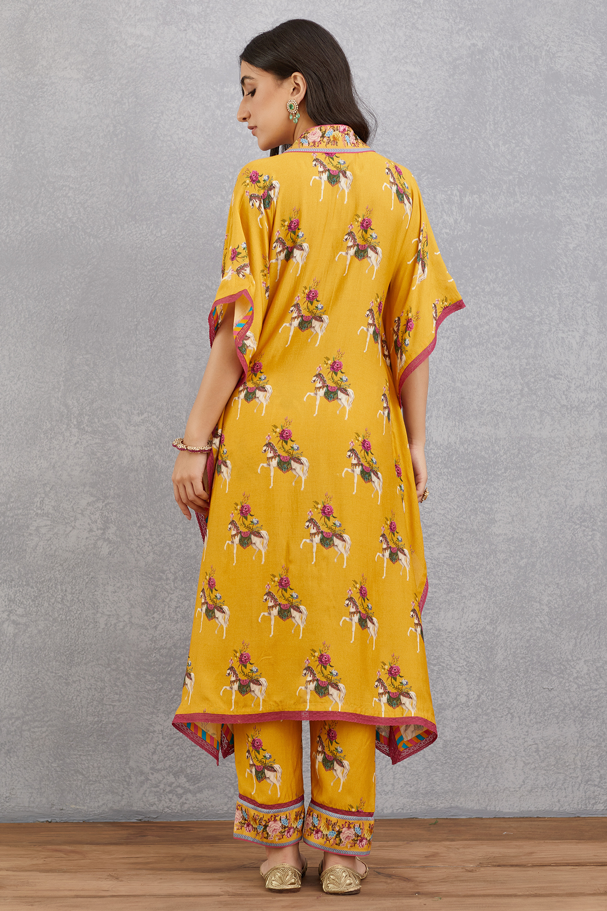 Sunehra Aqsa Kaftan Set