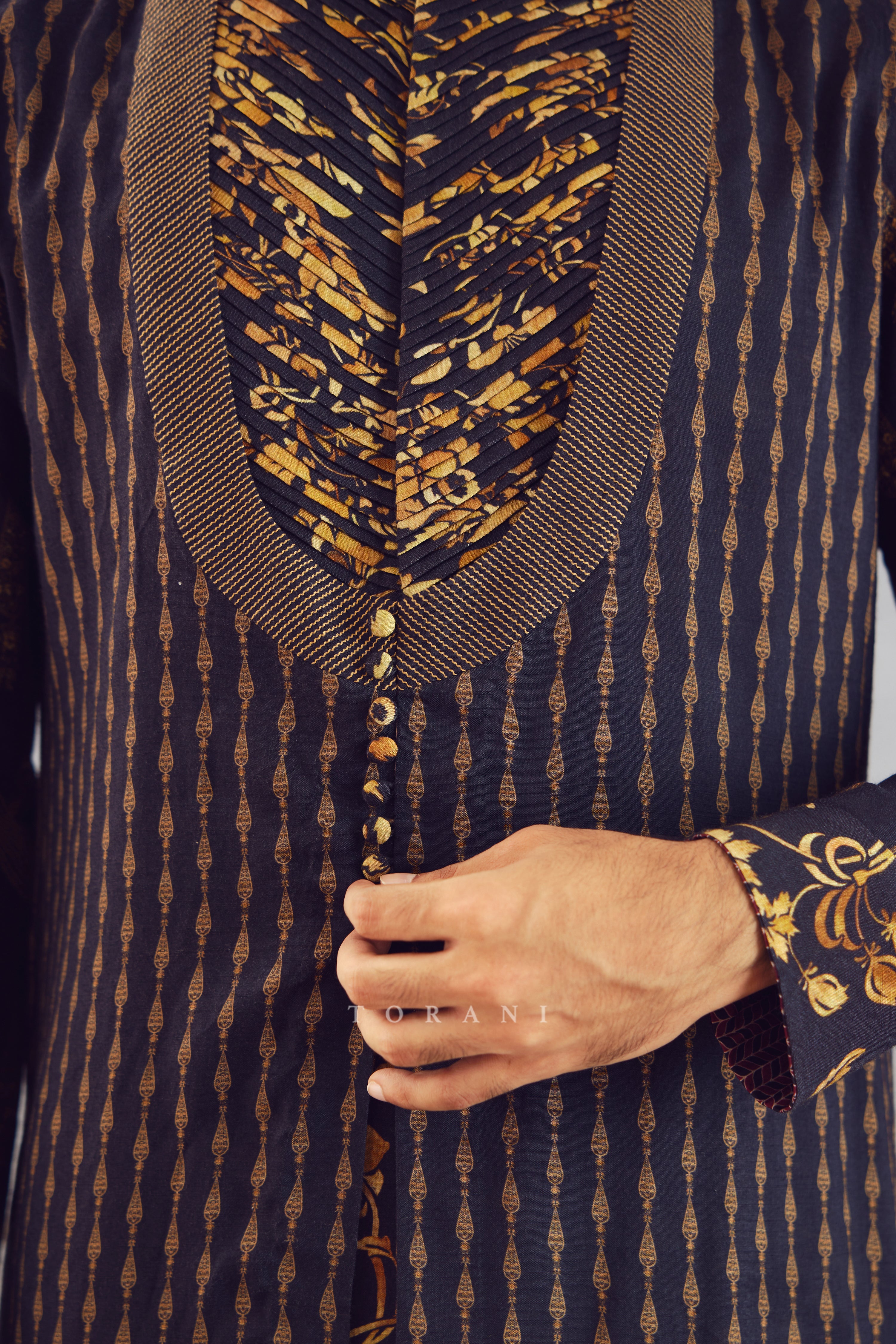 Gulghast Uzair Kurta Set