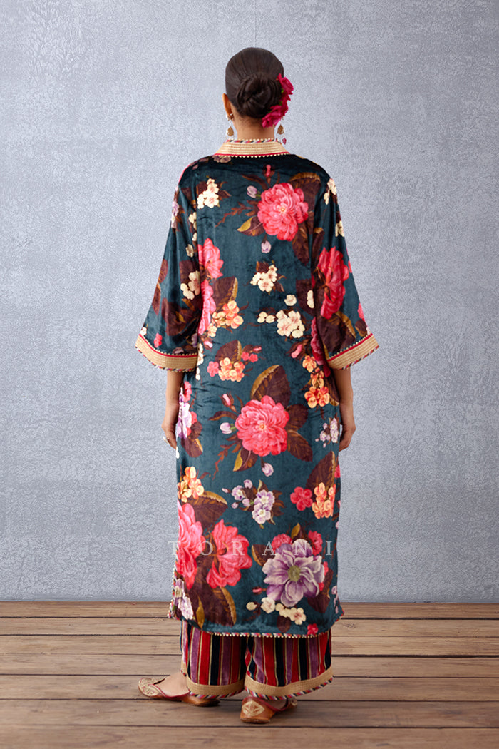 Shabnami Barkha Makhmal Kurta Set back view