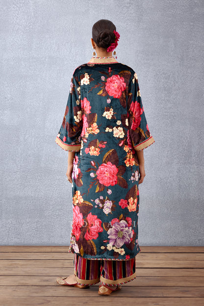 Shabnami Barkha Makhmal Kurta Set back view