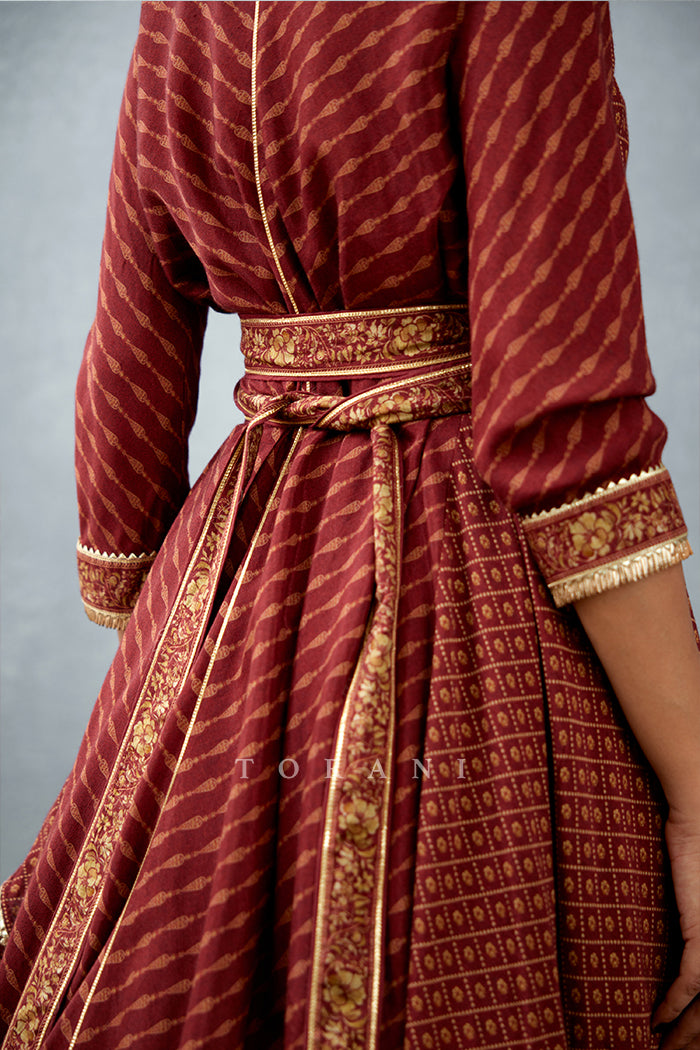 Gulnar Afsoon Lehenga Set