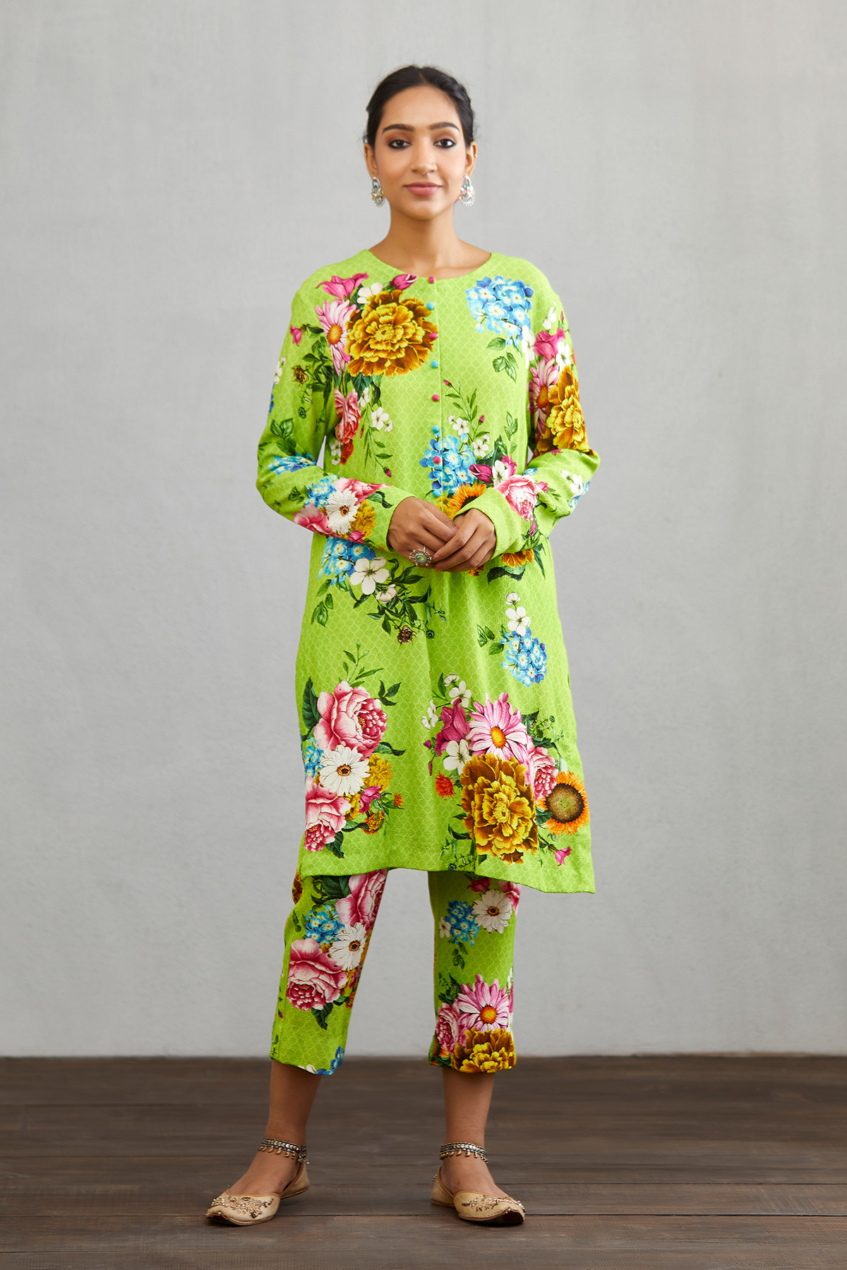 ANGOORI AVNEET KURTA SET by Torani