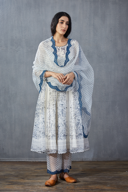 Neeli Gauraiya Swati Kurta Set