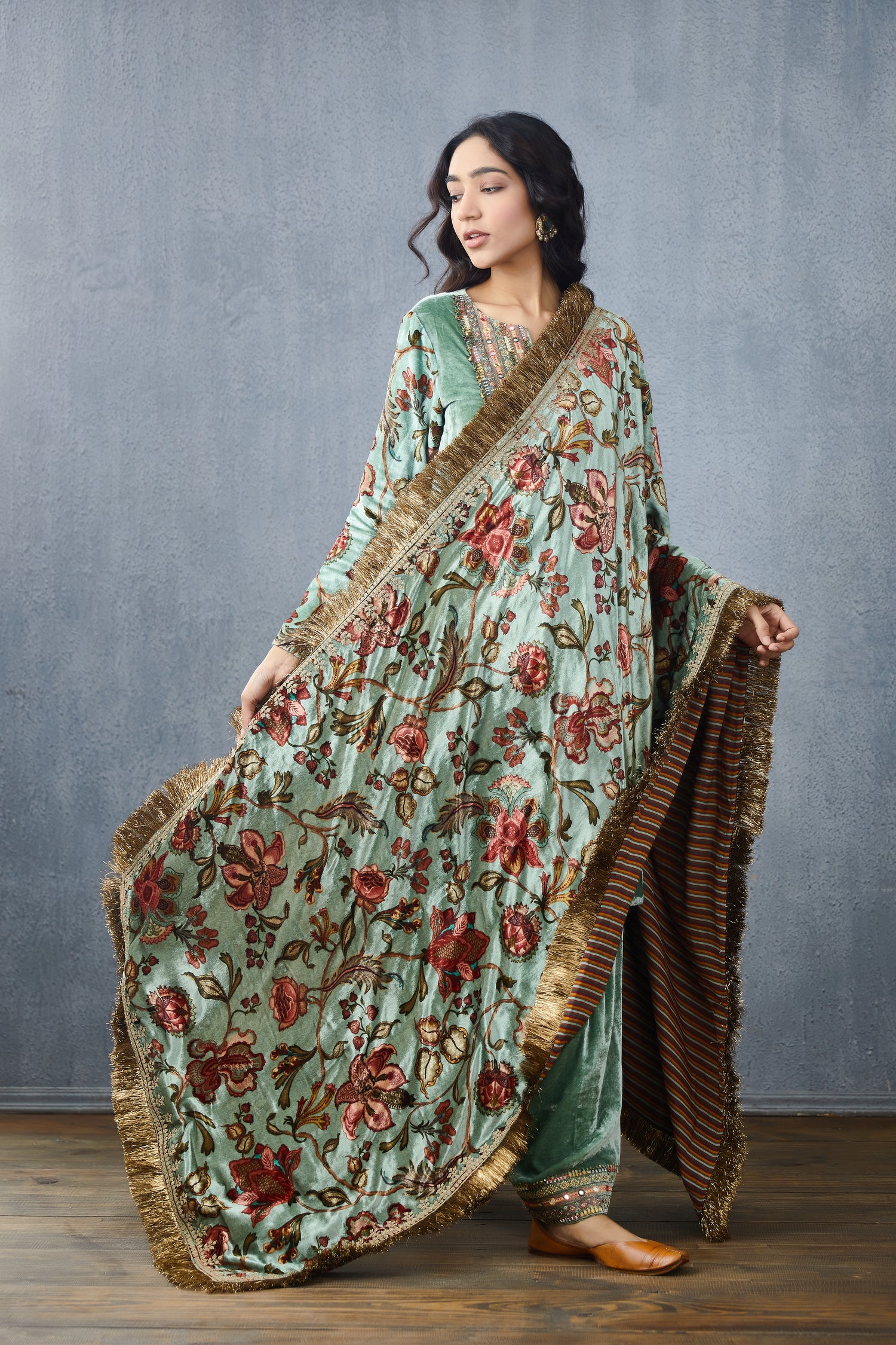 Champa Aakifah Sona Jhallar Doshala