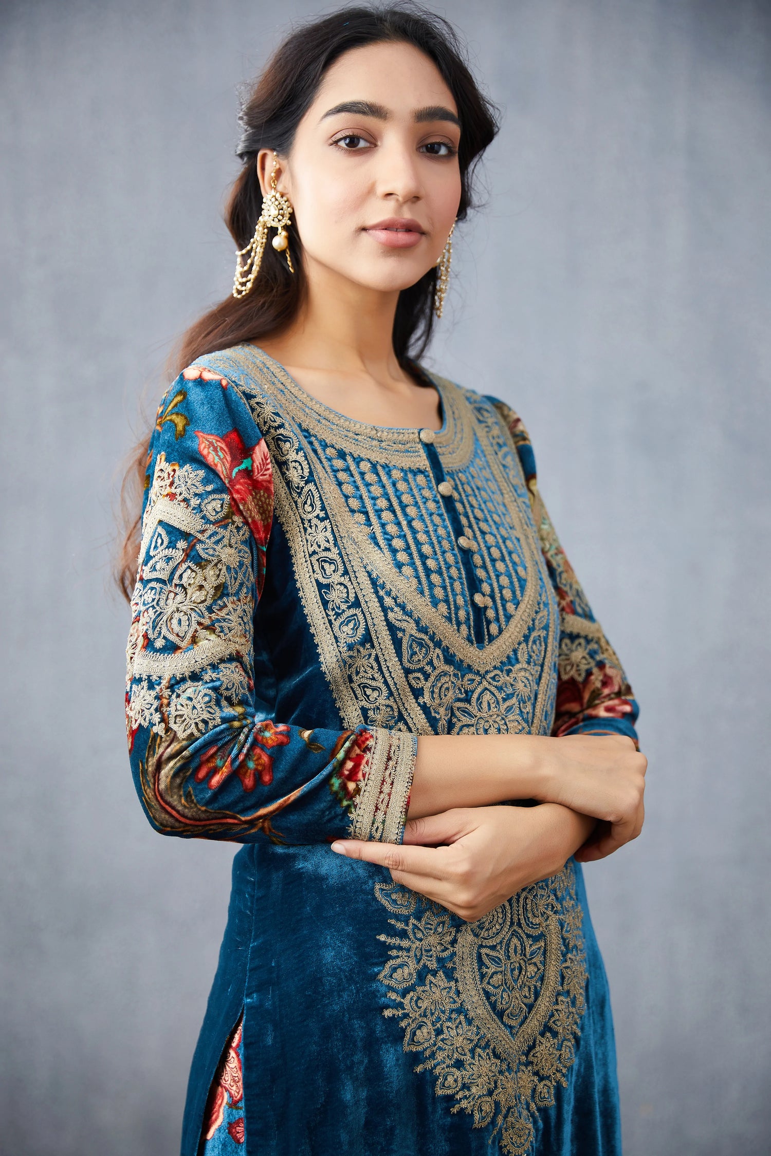 Tanya Maniktala in our Neelam Makhmal Revaa Kurta Set