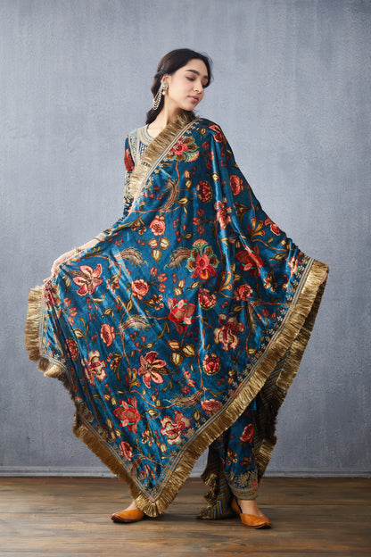 Neelam Aakifah Sona Jhallar Doshala