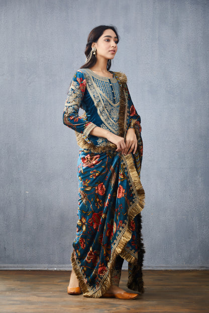 Neelam Aakifah Sona Jhallar Doshala