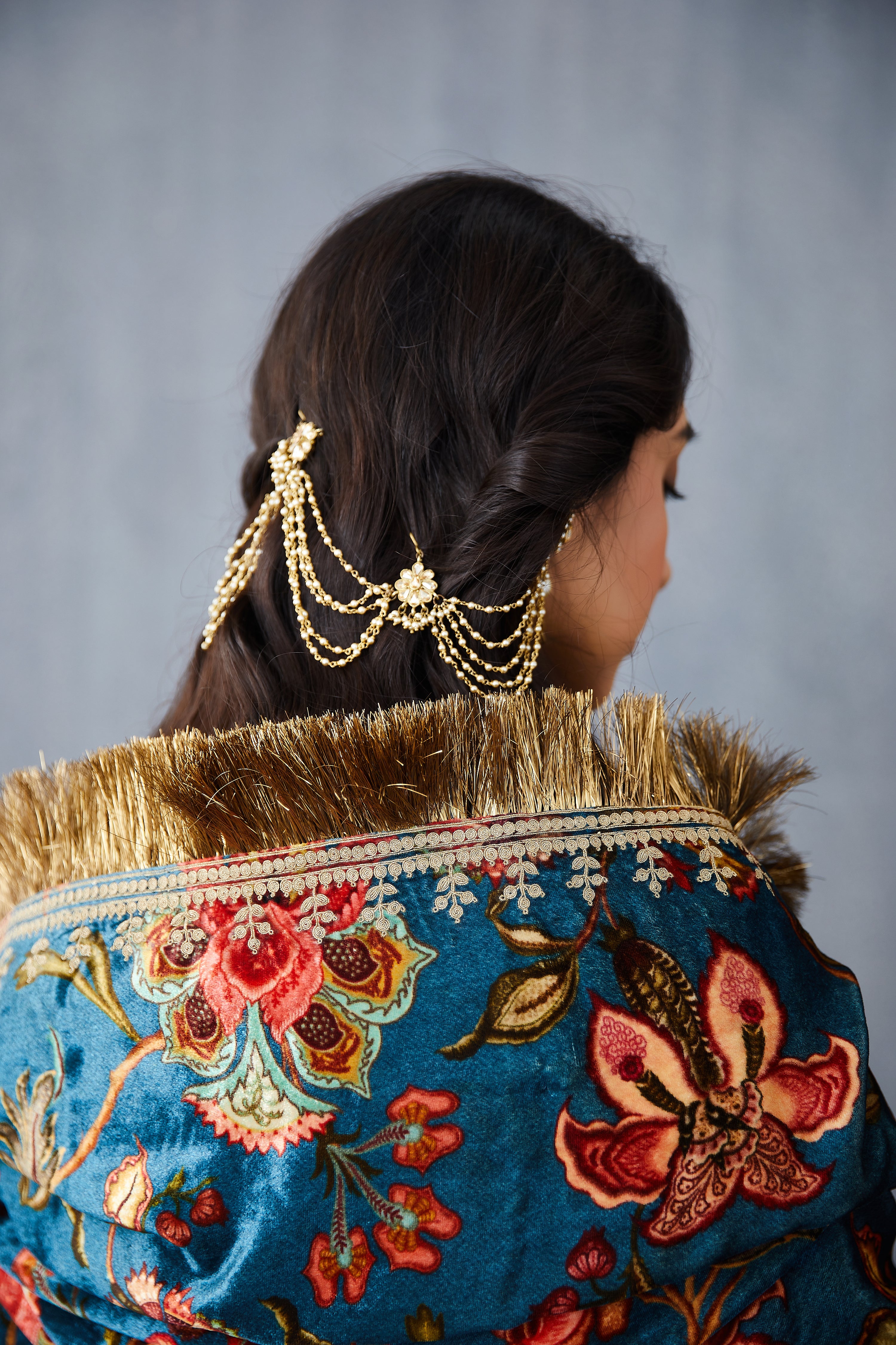 Neelam Aakifah Sona Jhallar Doshala