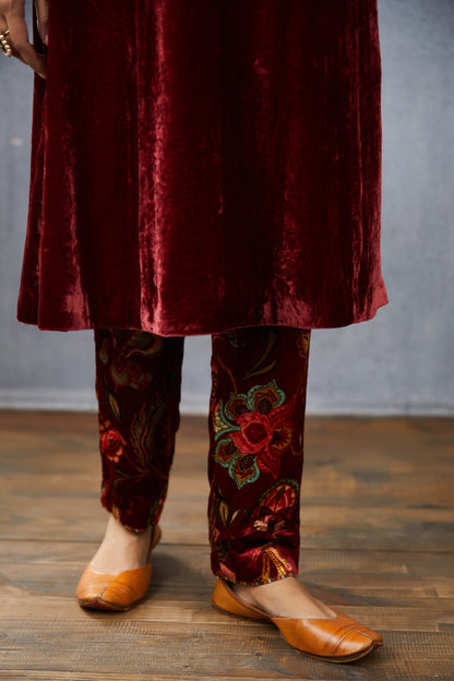 hand embroidered Kurta Set with pants