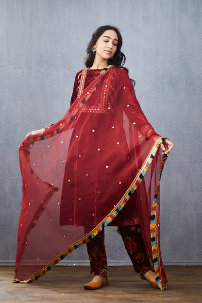 hand embroidered silk velvet Kurta Set with Odhni in Silk Organza