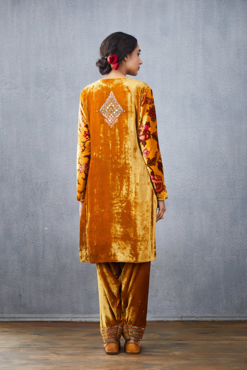Mustard KURTA SET with straight pants with Hand Embroidery