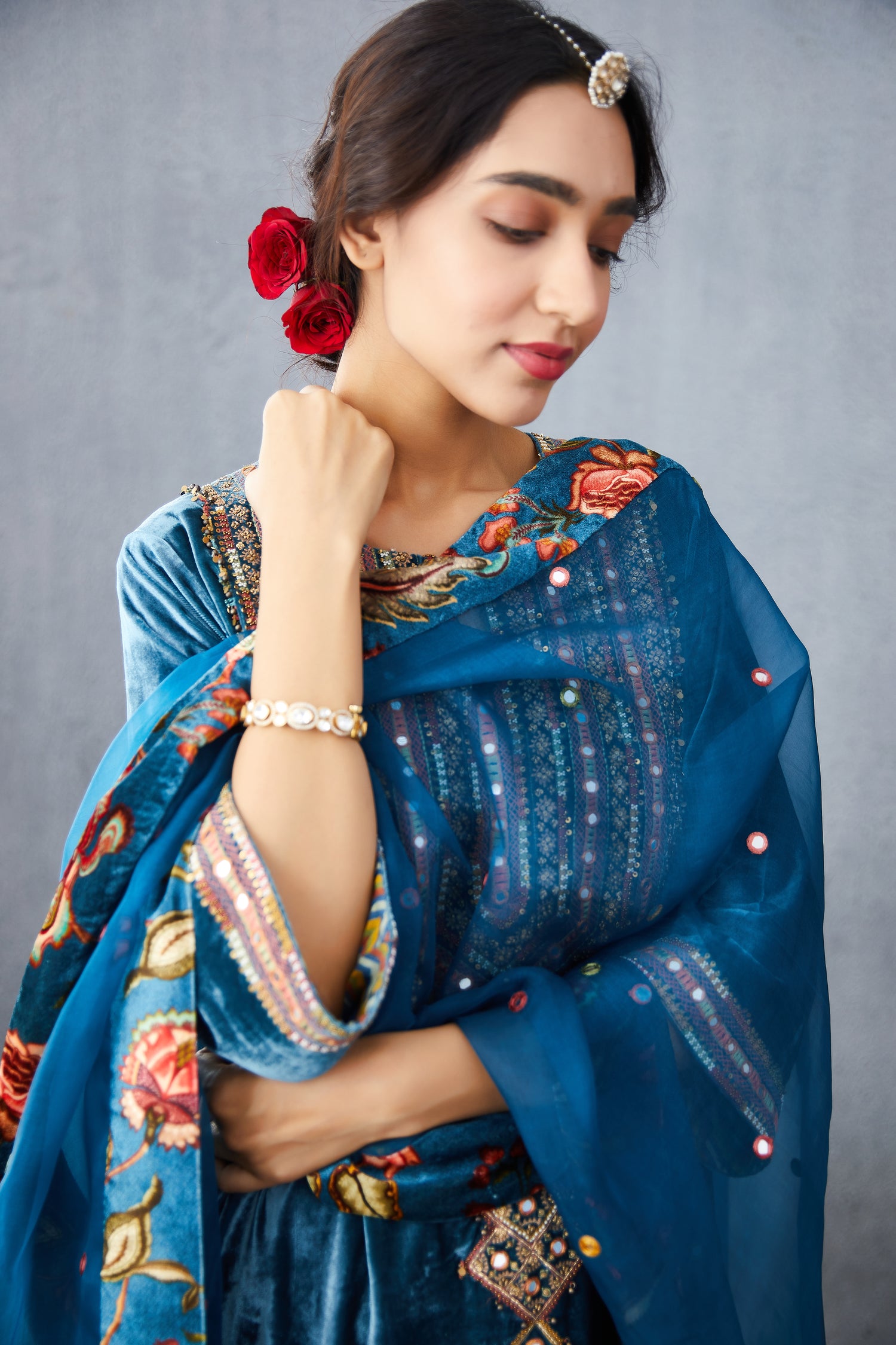 Neelam Firdouz Odhni