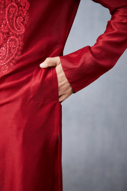 Surkh Karam Kurta Set