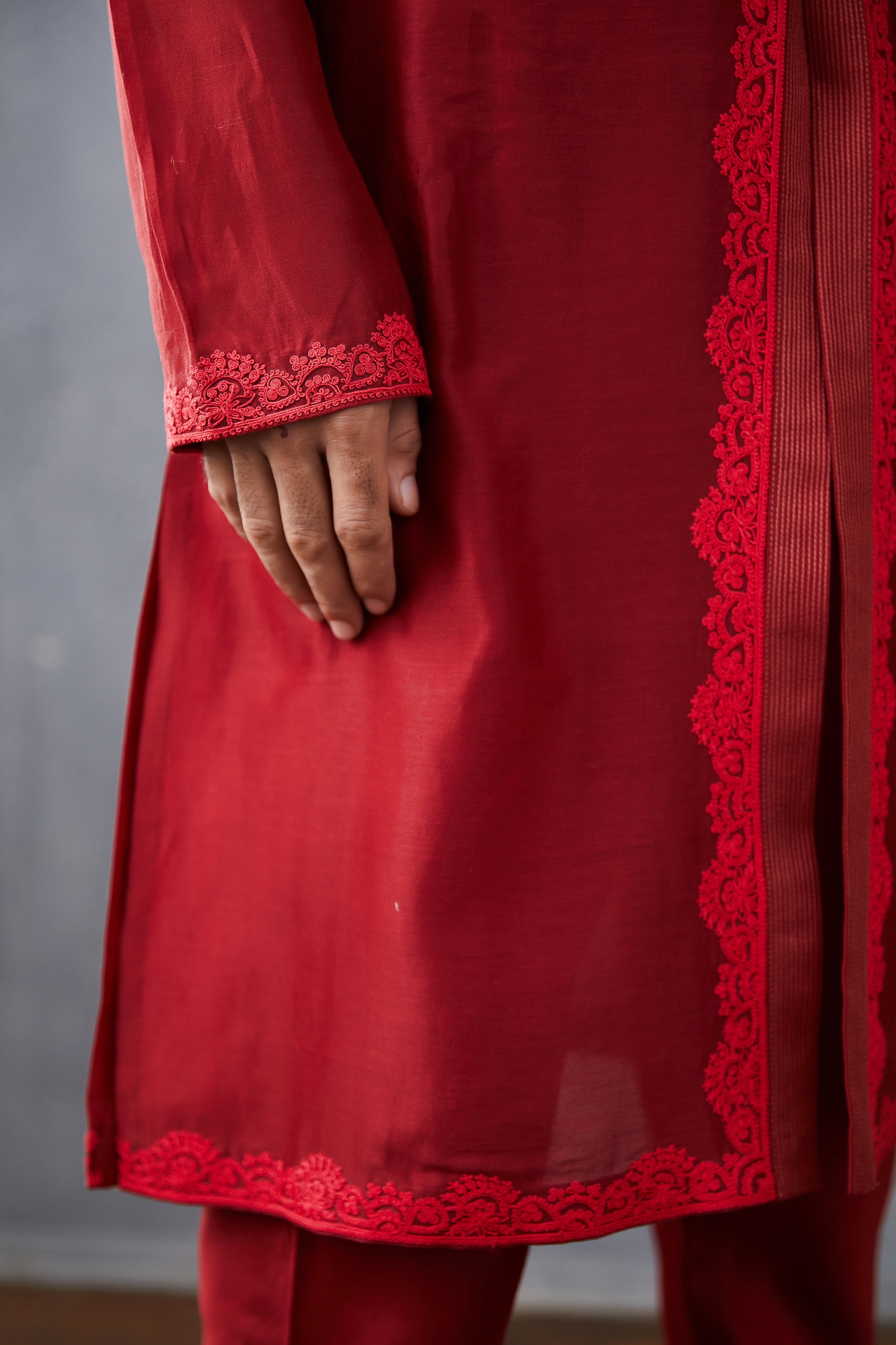 Surkh Rahil Kurta Set