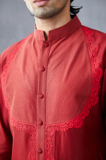 Surkh Rahil Kurta Set